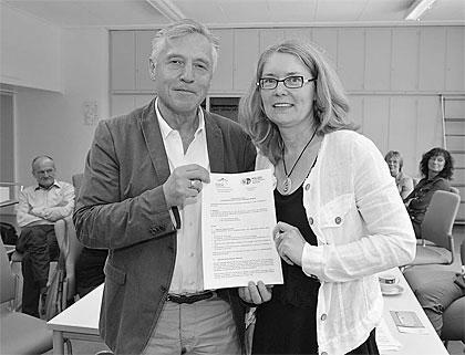 Das Hans-Böckler-Berufskolleg und die Oberhausener Polizei schließen einen Kooperationsvertrag