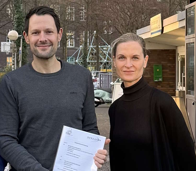 Bild zeigt von links Dr. Wanja von der Goltz, Frau Pangert